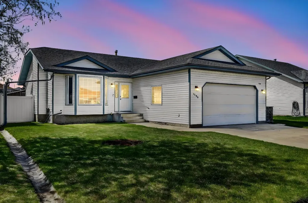 4406 48 Street Innisfail AB T4G1W8