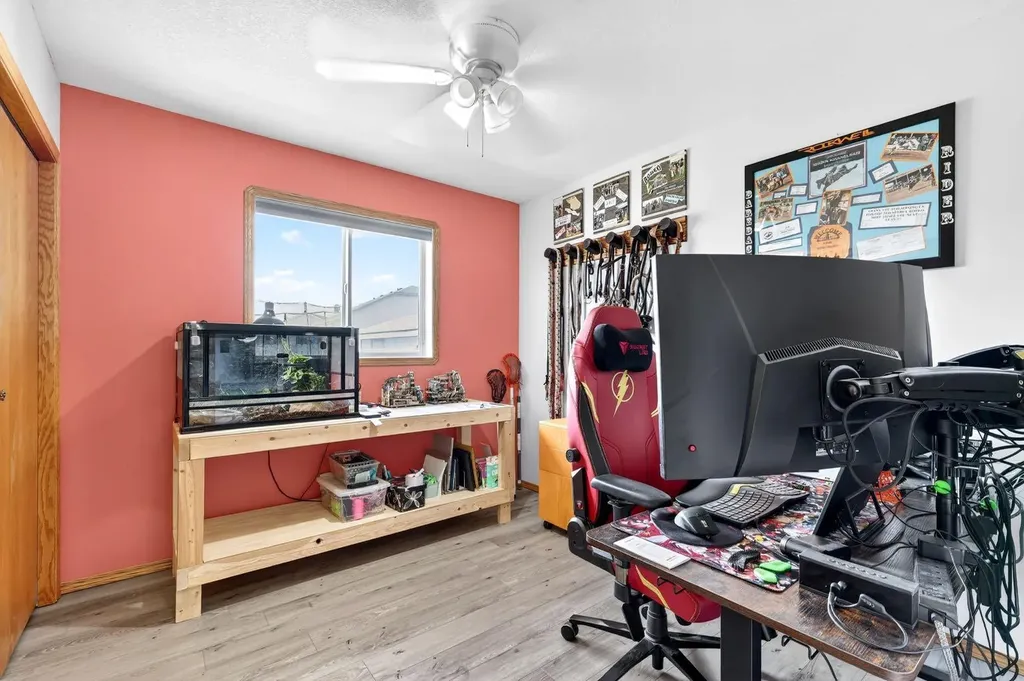 4406 48 Street Innisfail AB T4G1W8