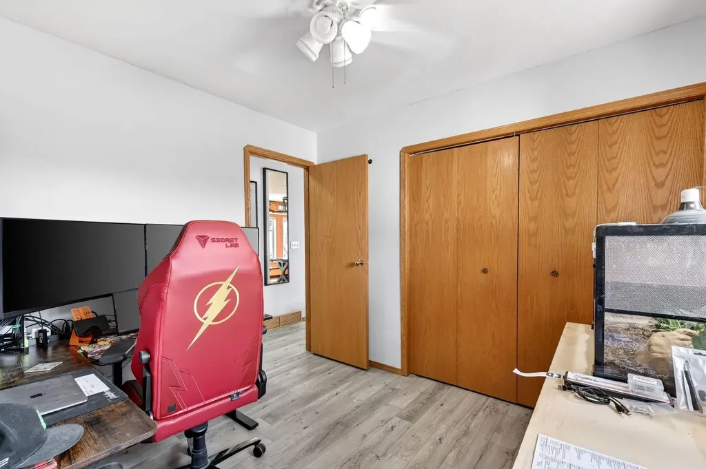 4406 48 Street Innisfail AB T4G1W8