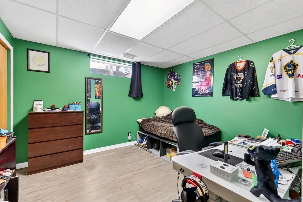 4406 48 Street Innisfail AB T4G1W8