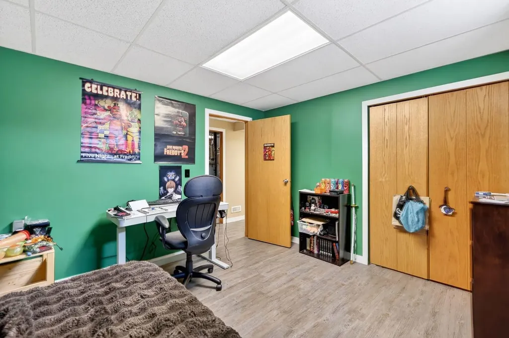 4406 48 Street Innisfail AB T4G1W8
