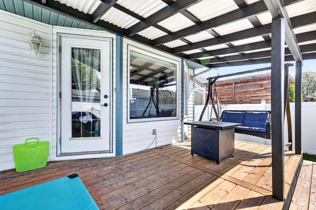 4406 48 Street Innisfail AB T4G1W8