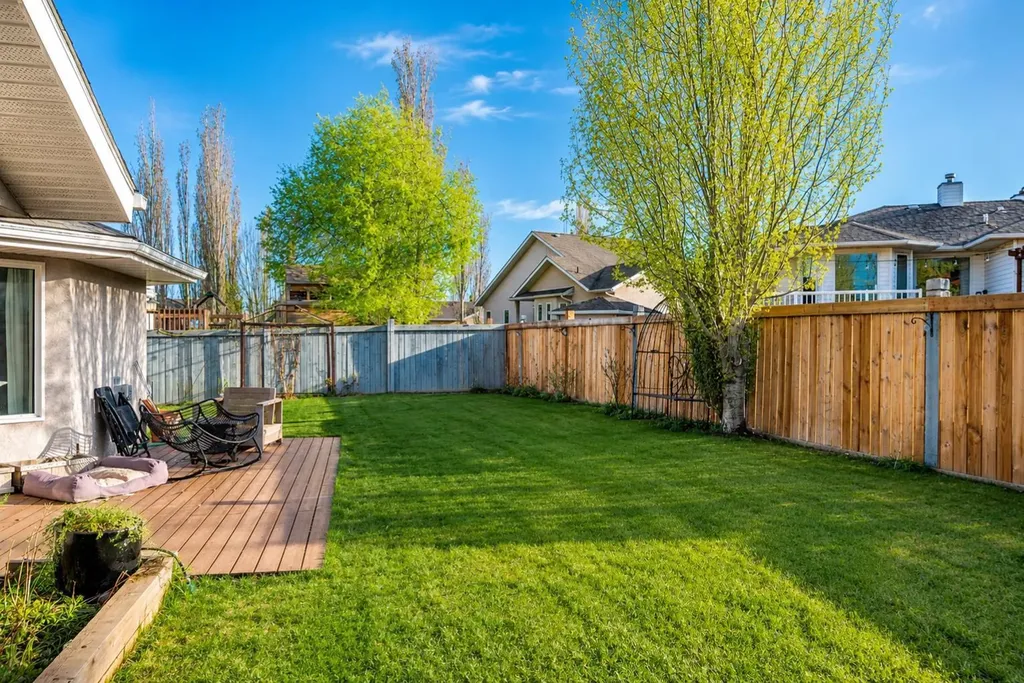 3610 63 Avenue Close Lloydminster AB T9V 2W1