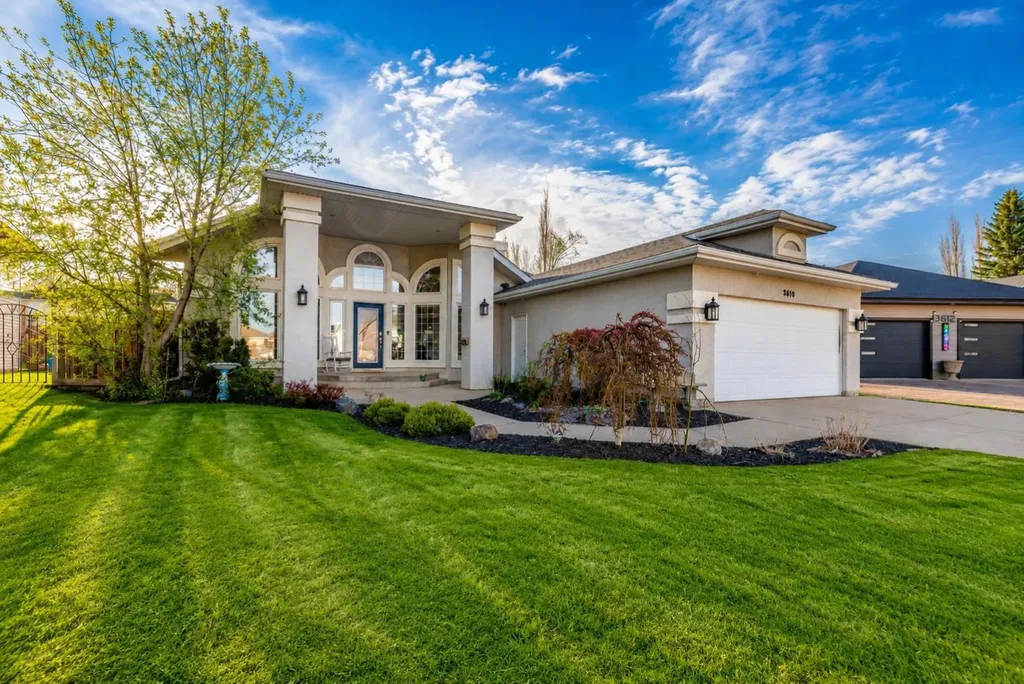 3610 63 Avenue Close Lloydminster AB T9V 2W1