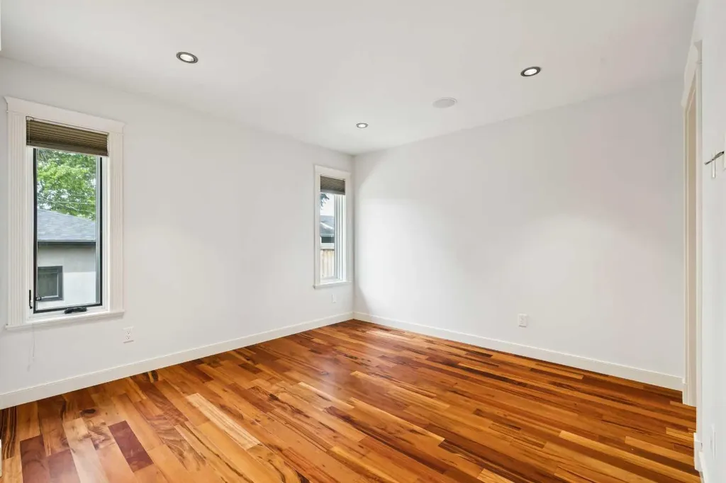 2136 26 Avenue SW Calgary AB T2T1E6
