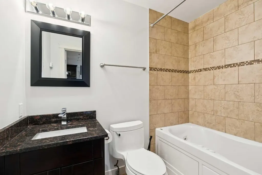 2136 26 Avenue SW Calgary AB T2T1E6