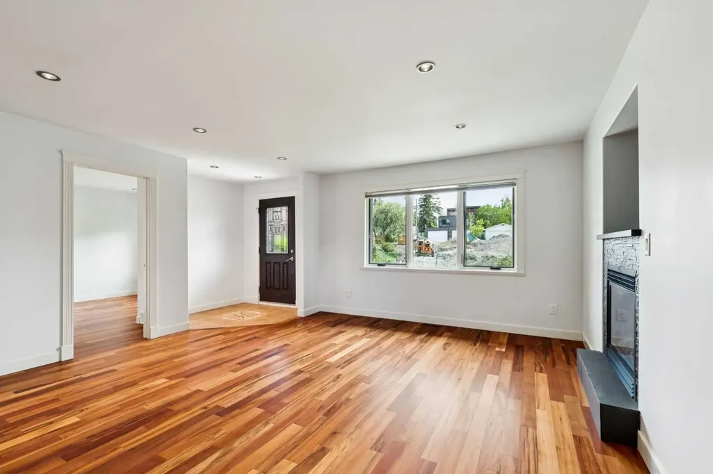 2136 26 Avenue SW Calgary AB T2T1E6