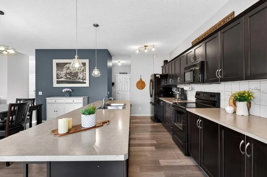 2261 Sagewood Heights SW Airdrie AB T4B 3N8