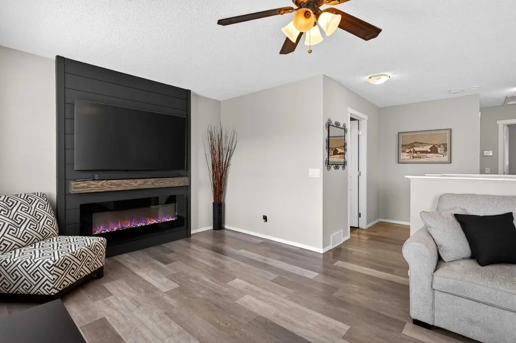 2261 Sagewood Heights SW Airdrie AB T4B 3N8