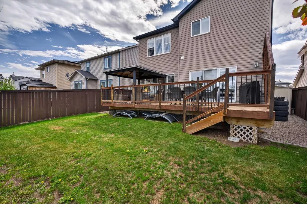 2261 Sagewood Heights SW Airdrie AB T4B 3N8