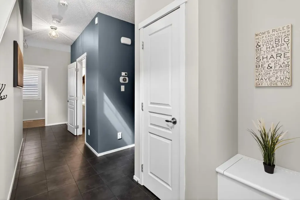 2261 Sagewood Heights SW Airdrie AB T4B 3N8