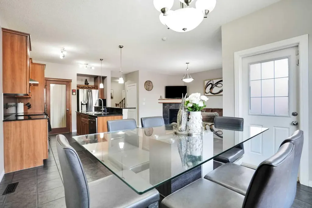454 Skyview Ranch Way NE Calgary AB T3N0H2