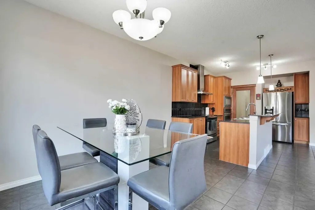 454 Skyview Ranch Way NE Calgary AB T3N0H2