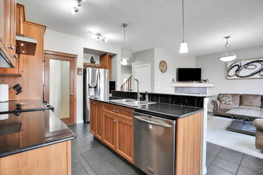 454 Skyview Ranch Way NE Calgary AB T3N0H2