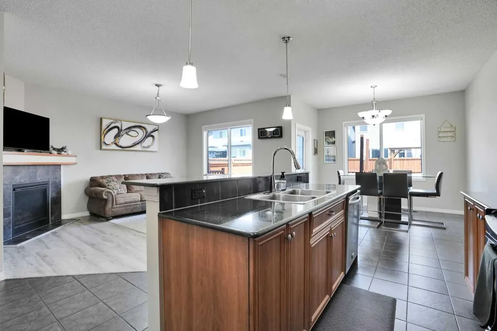 454 Skyview Ranch Way NE Calgary AB T3N0H2