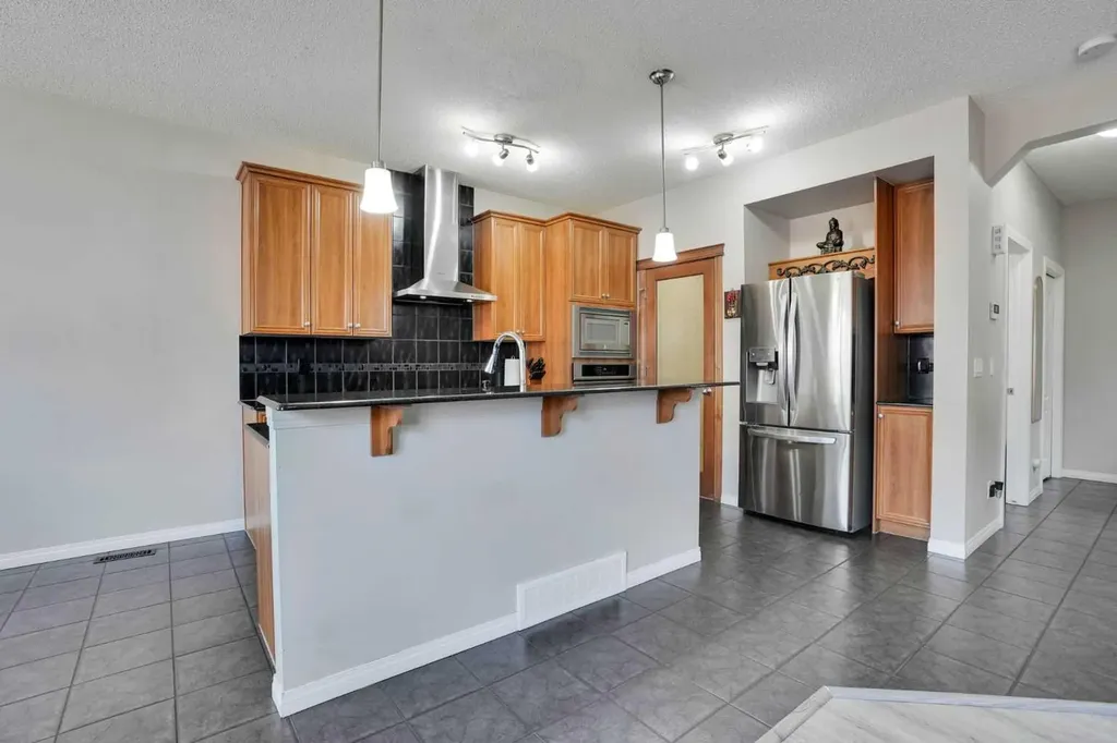 454 Skyview Ranch Way NE Calgary AB T3N0H2