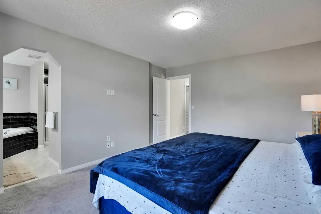 454 Skyview Ranch Way NE Calgary AB T3N0H2