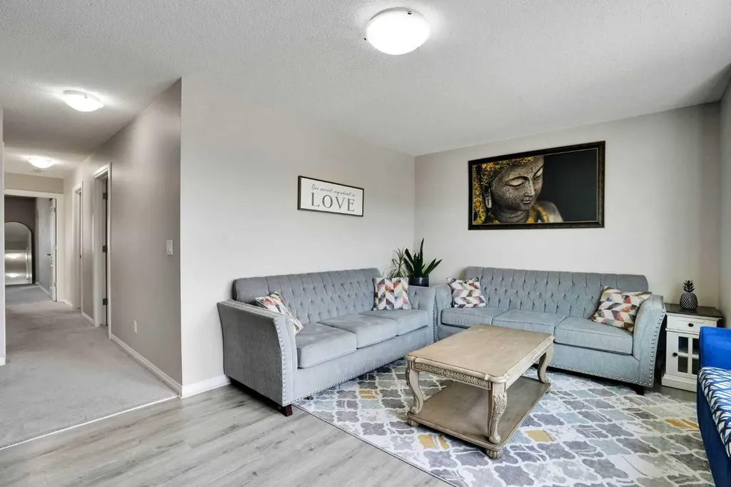 454 Skyview Ranch Way NE Calgary AB T3N0H2