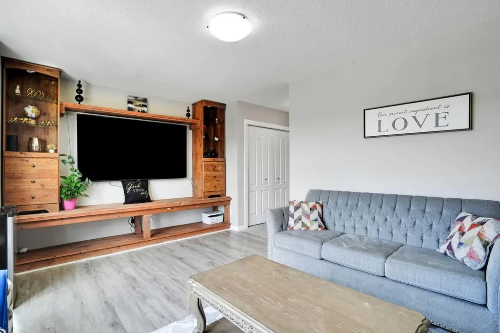454 Skyview Ranch Way NE Calgary AB T3N0H2