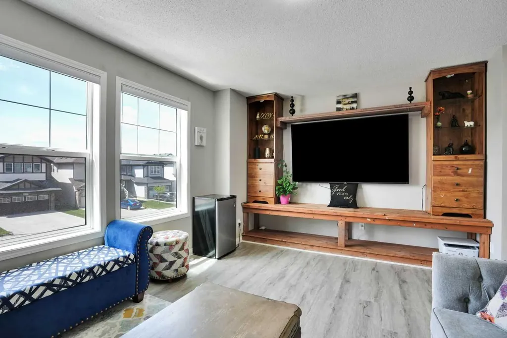 454 Skyview Ranch Way NE Calgary AB T3N0H2