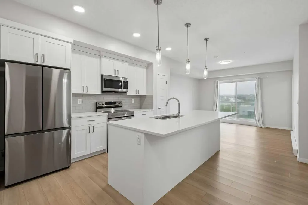 80 Carrington Plaza NW Calgary AB T3P 1X6
