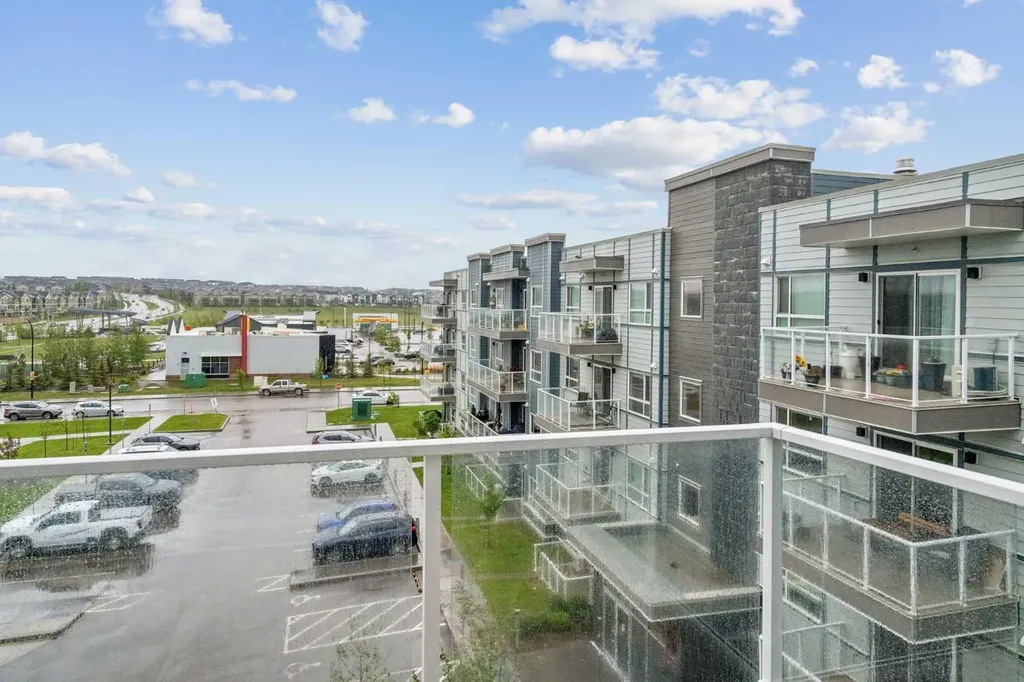 80 Carrington Plaza NW Calgary AB T3P 1X6