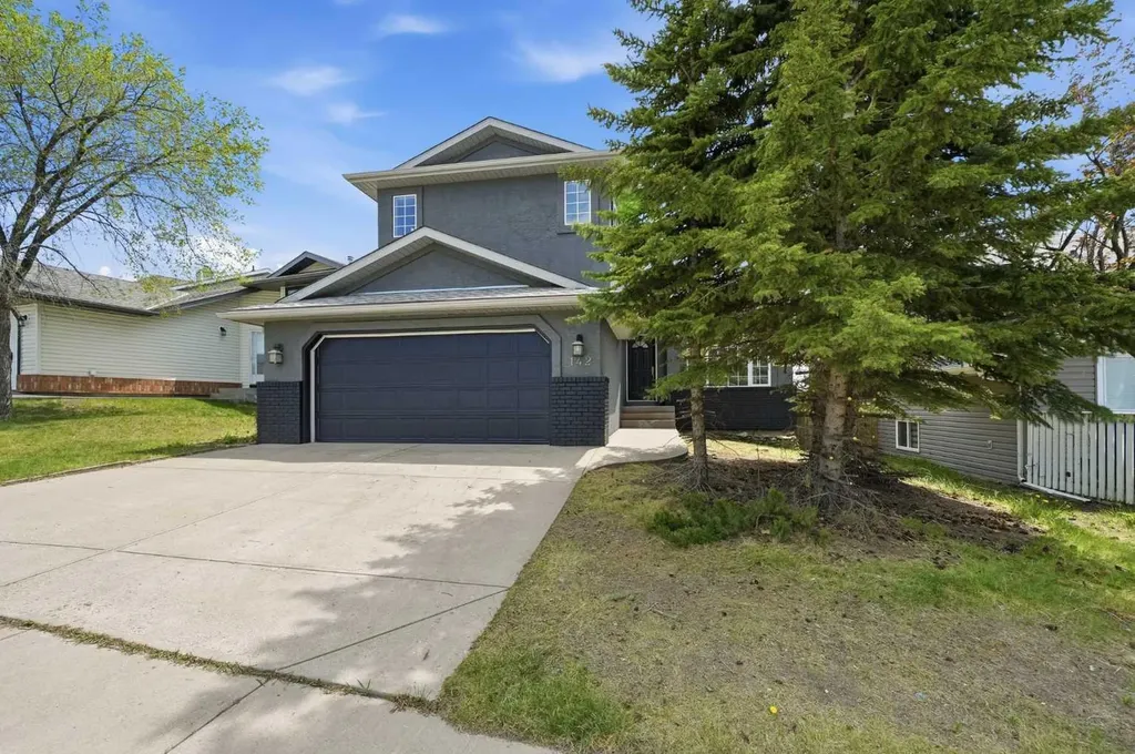 142 Elizabeth Way SE Airdrie AB T4B 2H5
