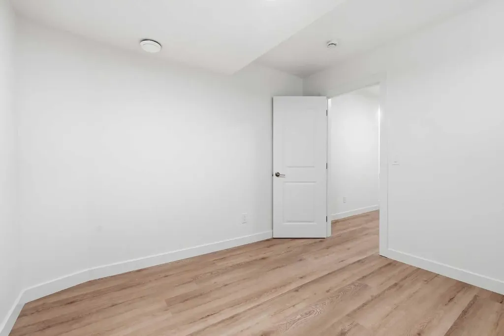142 Elizabeth Way SE Airdrie AB T4B 2H5
