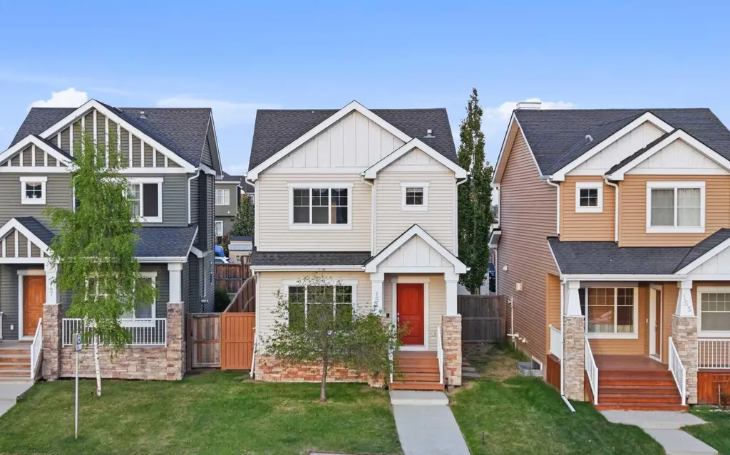 151 Royal Oak Drive NW Calgary AB T3G 0B8