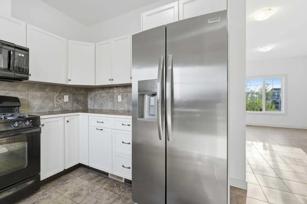 151 Royal Oak Drive NW Calgary AB T3G 0B8