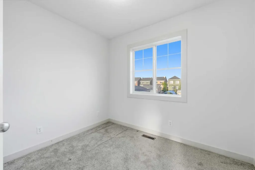 151 Royal Oak Drive NW Calgary AB T3G 0B8