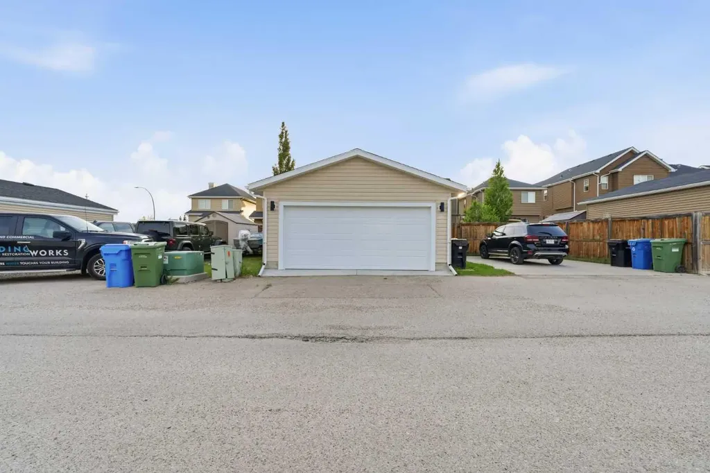 151 Royal Oak Drive NW Calgary AB T3G 0B8