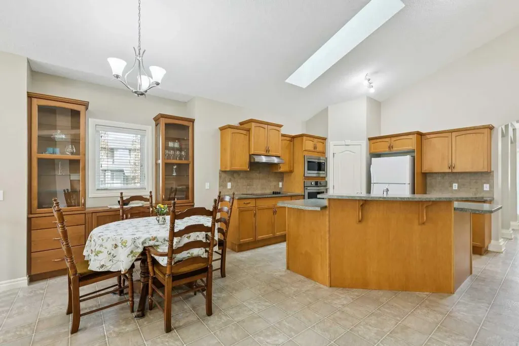 94 Panatella Close NW Calgary AB T3K6C9