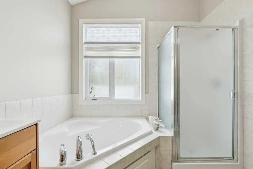 94 Panatella Close NW Calgary AB T3K6C9