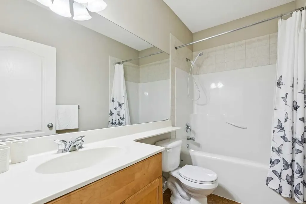 94 Panatella Close NW Calgary AB T3K6C9