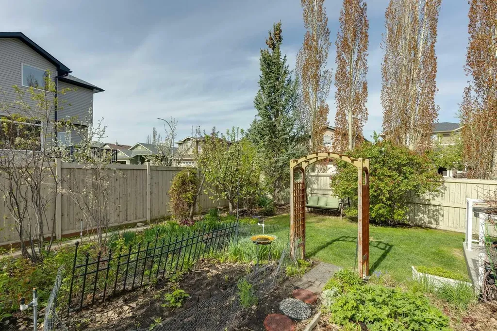 94 Panatella Close NW Calgary AB T3K6C9
