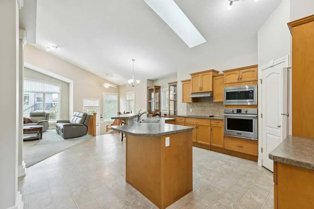 94 Panatella Close NW Calgary AB T3K6C9