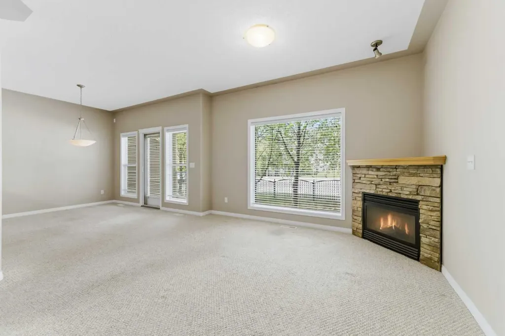 12 Rocky Vista Terrace NW Calgary AB T3G 5G5
