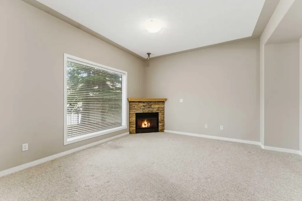 12 Rocky Vista Terrace NW Calgary AB T3G 5G5