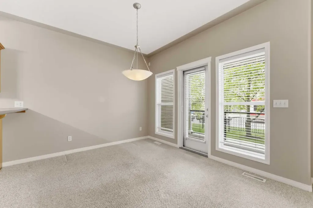 12 Rocky Vista Terrace NW Calgary AB T3G 5G5