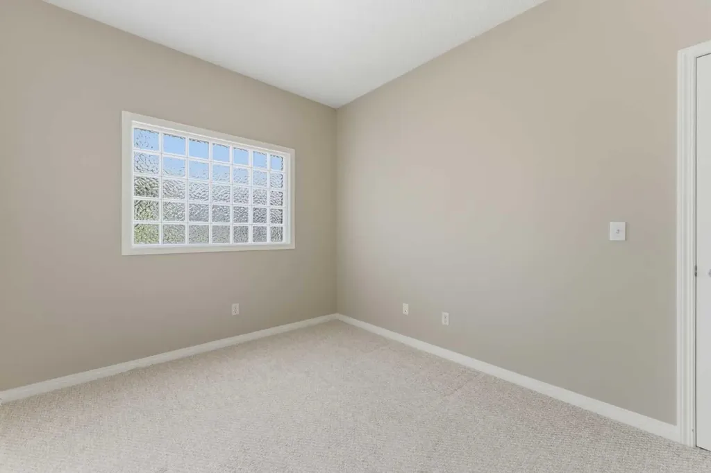 12 Rocky Vista Terrace NW Calgary AB T3G 5G5