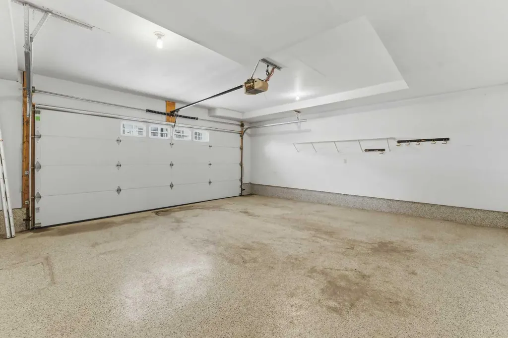 12 Rocky Vista Terrace NW Calgary AB T3G 5G5