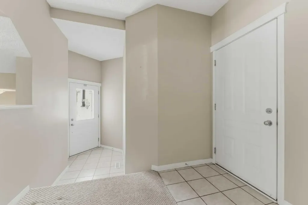 12 Rocky Vista Terrace NW Calgary AB T3G 5G5