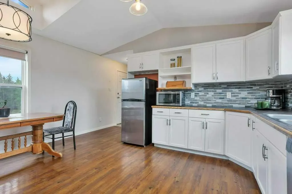 25020 Highway 607 Rural Ponoka County AB T0C 0M0