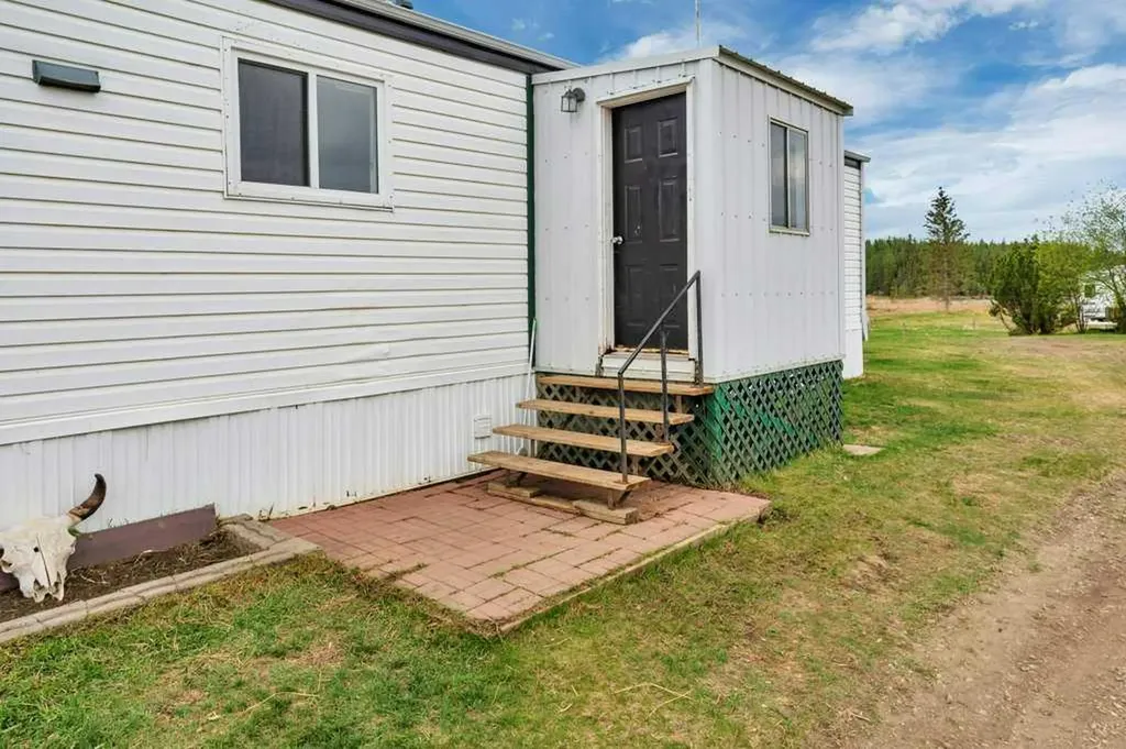 25020 Highway 607 Rural Ponoka County AB T0C 0M0