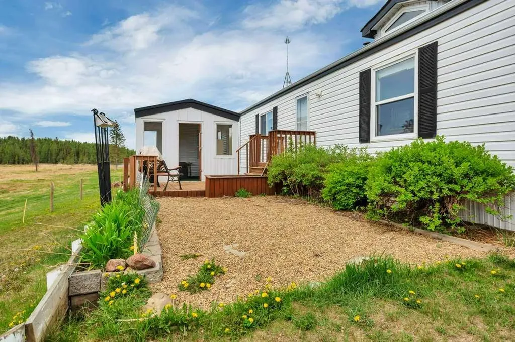 25020 Highway 607 Rural Ponoka County AB T0C 0M0