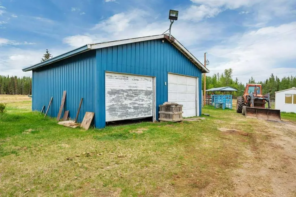 25020 Highway 607 Rural Ponoka County AB T0C 0M0