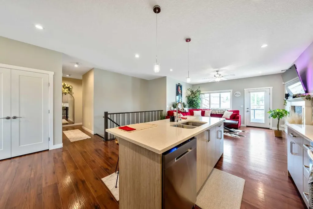 1 Lakes Estates Circle Strathmore AB T1P 0B7