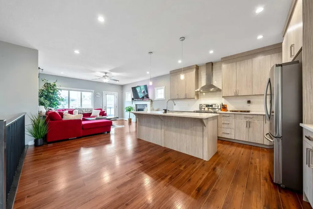 1 Lakes Estates Circle Strathmore AB T1P 0B7