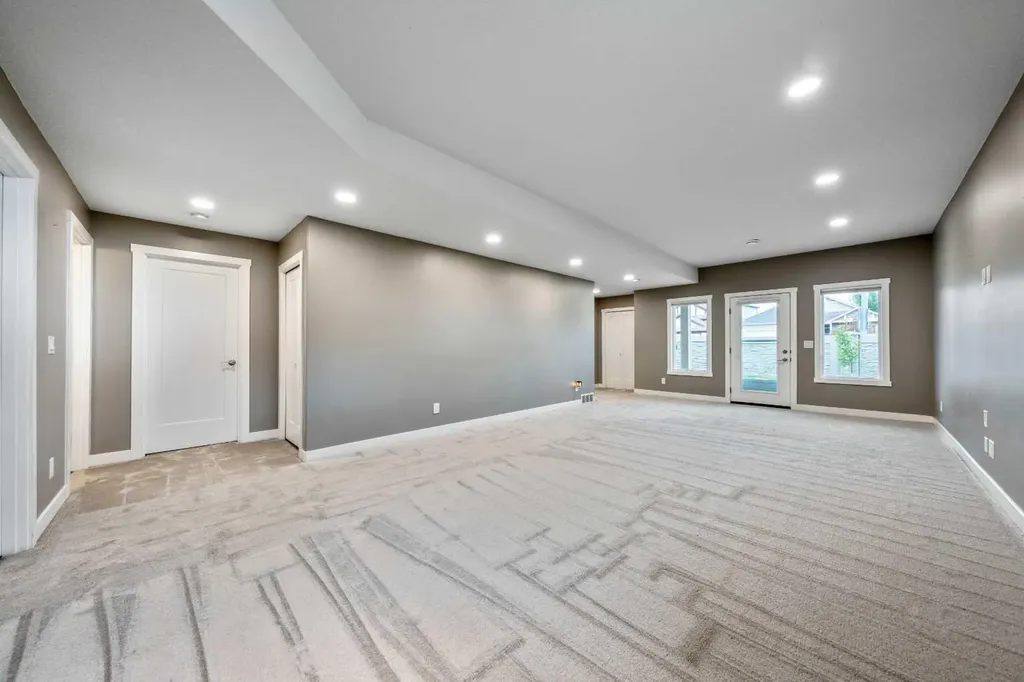 1 Lakes Estates Circle Strathmore AB T1P 0B7